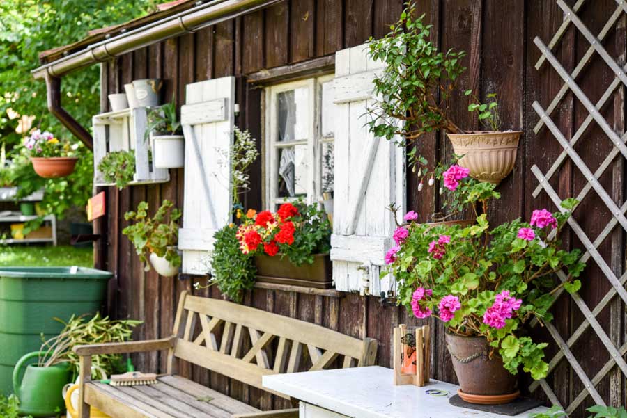 Gemütliches Gartenhaus (depositphotos.com)