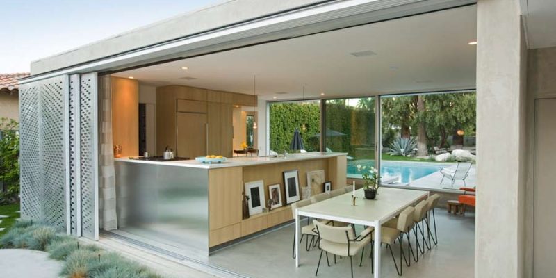 Ein Pavillon oder eine Gartenlaube als Außenküche